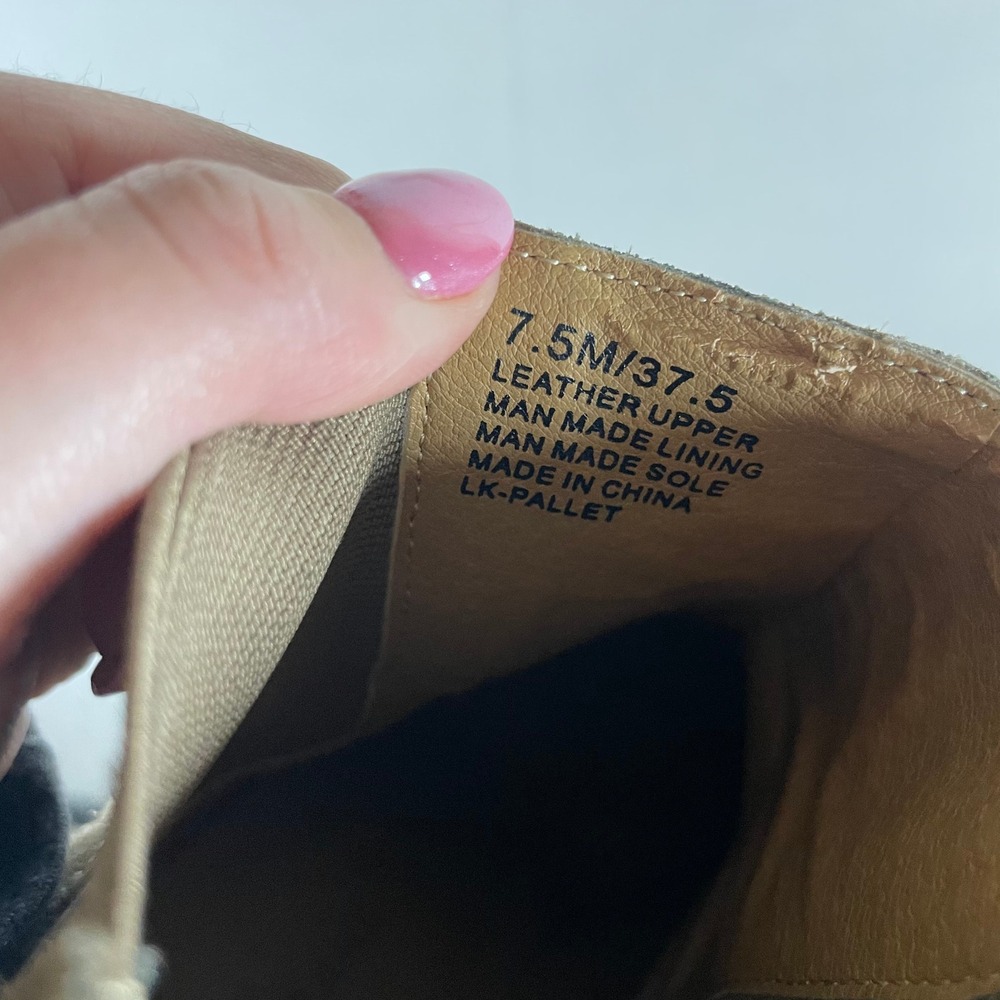 Lucky Brand Pallet Tan Suede Wedge Chelsea Ankle Booties - Size 37.5 - Picture 7 of 7